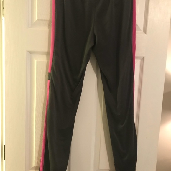 Nike Pants - Picture 4 of 5
